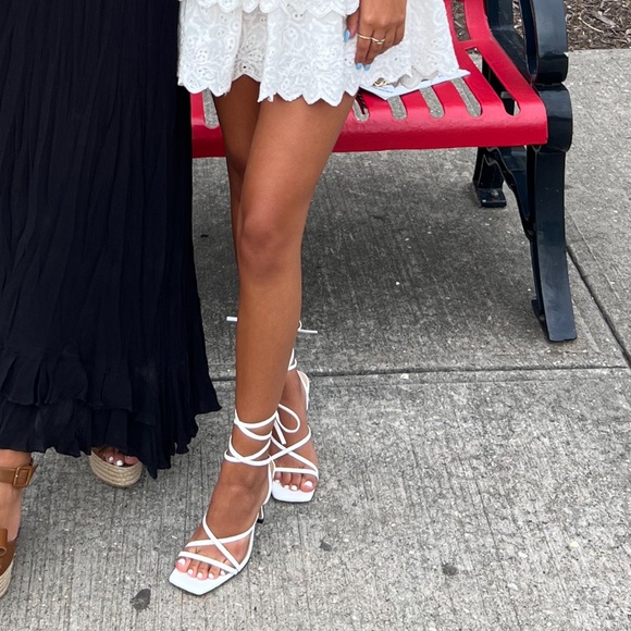 Tony Bianco Shoes - Tony Bianco White Lace Up Tie Heels